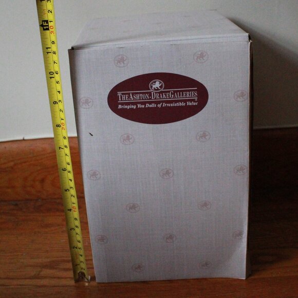 Vintage Ashton-Drake Galleries "I Wish You Faith" Porcelain Doll - Picture 7 of 7